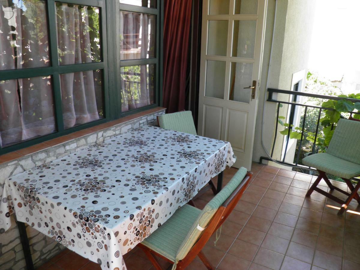 Apartman Mia Biograd Биоград-на-Мору Экстерьер фото